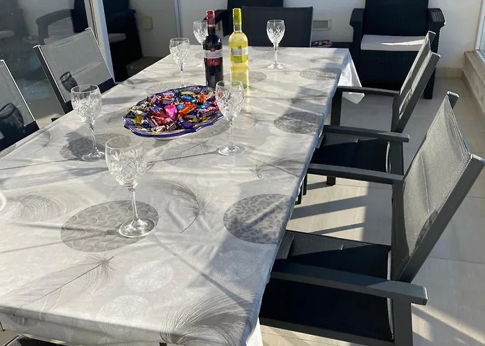 Sunset View, Mellieha, Malta Apartman *